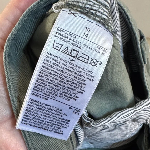 GAP Cropped Chinos in Olive Camo - Picture 6 of 7